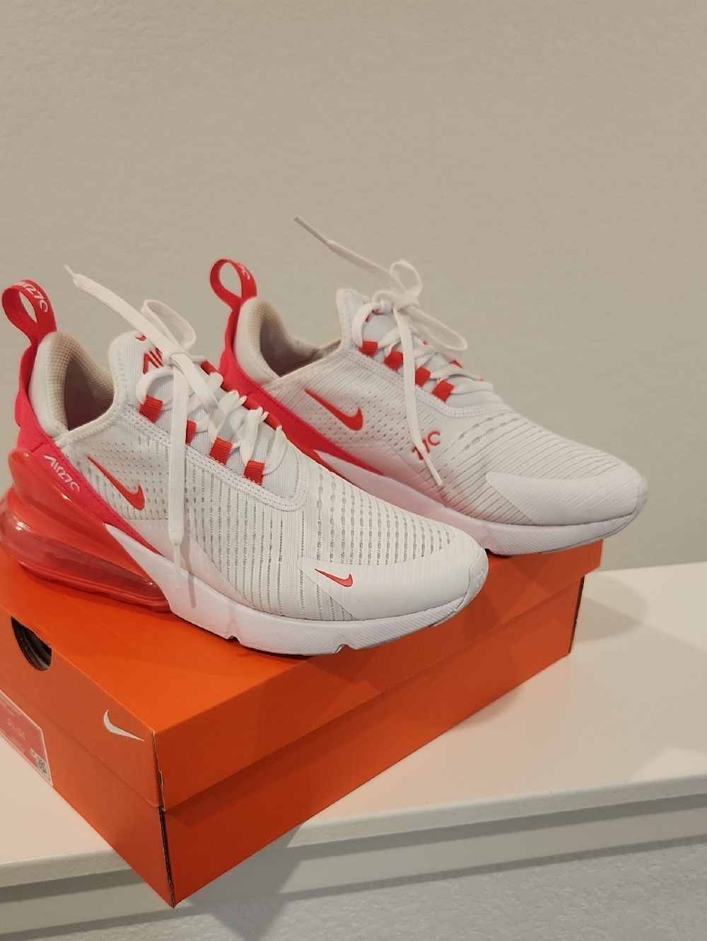 Nike Womens Air Max 270 - White and Peach